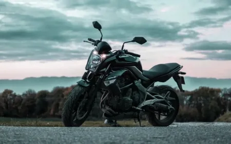 5 Arti Mimpi Naik Motor Baru, Pertanda Perubahan Besar?