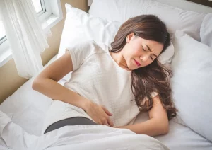 Posisi Tidur untuk Meredakan Nyeri Haid yang Tepat