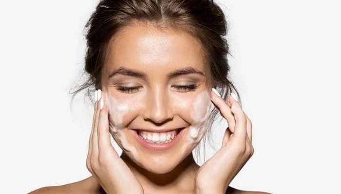 5 Rahasia Kulit Glowing: Setelah Cuci Muka, Jangan Lupa Lakukan Ini!