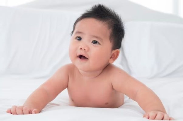 50 Nama Bayi Luar Biasa:  Membawa Kekuatan Dan Keberanian