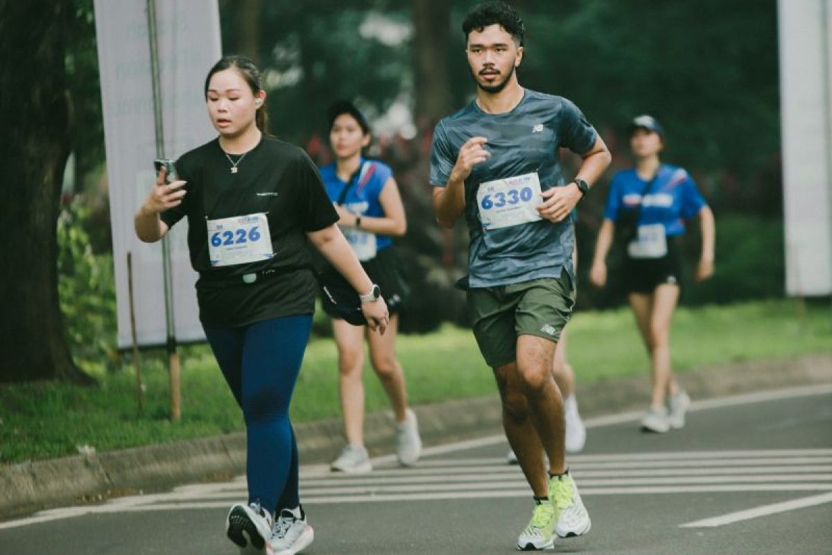 Rekomendasi Sepatu Lari Terdepan: Dominasi Trek Maraton 2024