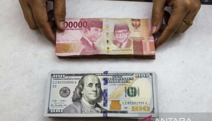 Nilai Tukar Rupiah Terbang Tinggi, Dimanjakan Kabar Utang RI yang Berkurang